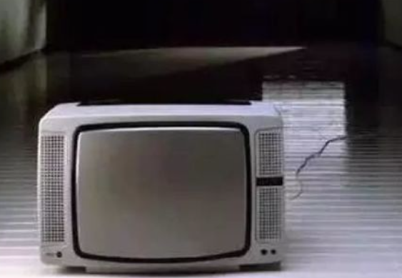 黑白電視機(jī)